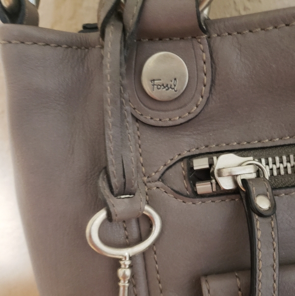 FOSSIL handbag 👜 - Picture 5 of 6